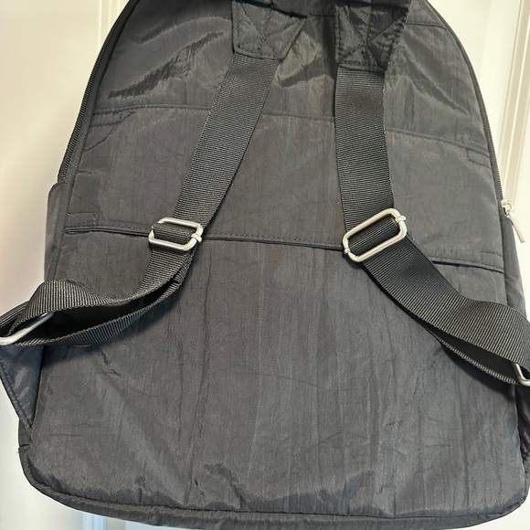 Baggallini Travel Backpack with laptop sleeve - Picture 10 of 14
